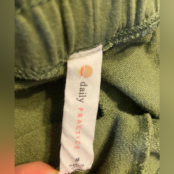 Anthropologie Daily Practice Women’s Track Pants Sweatpants M slit leg - Picture 4 of 6